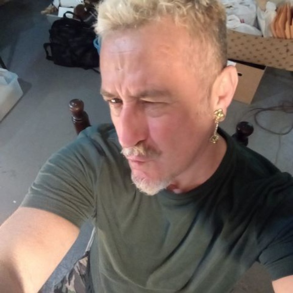 Meet your Posher, Ricky - Picture 1 of 1